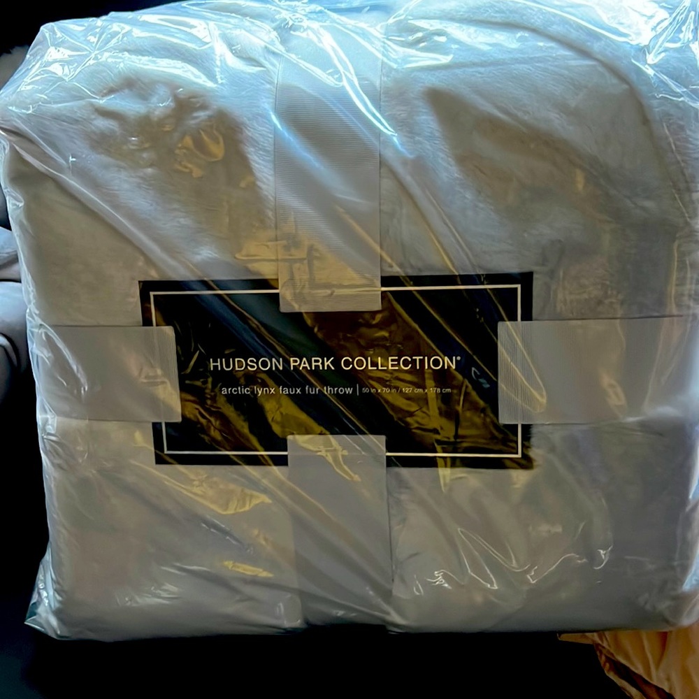 New Hudson park blanket